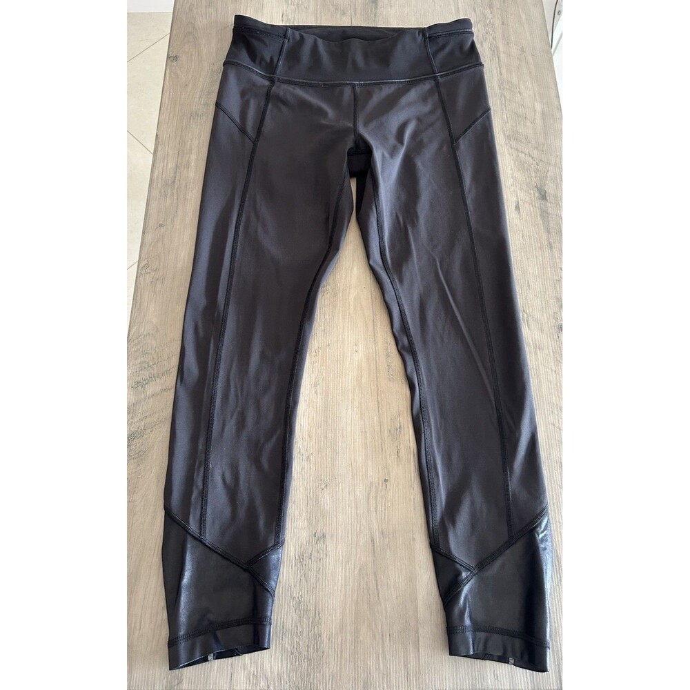 Lululemon Black Speed Tight Leggings Ruffle / Rouching Design Size 8